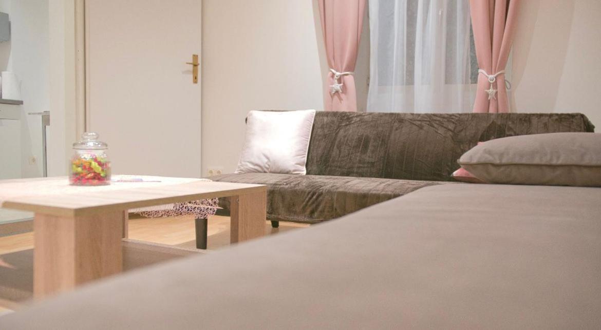 וינה Ane Apartment מראה חיצוני תמונה
